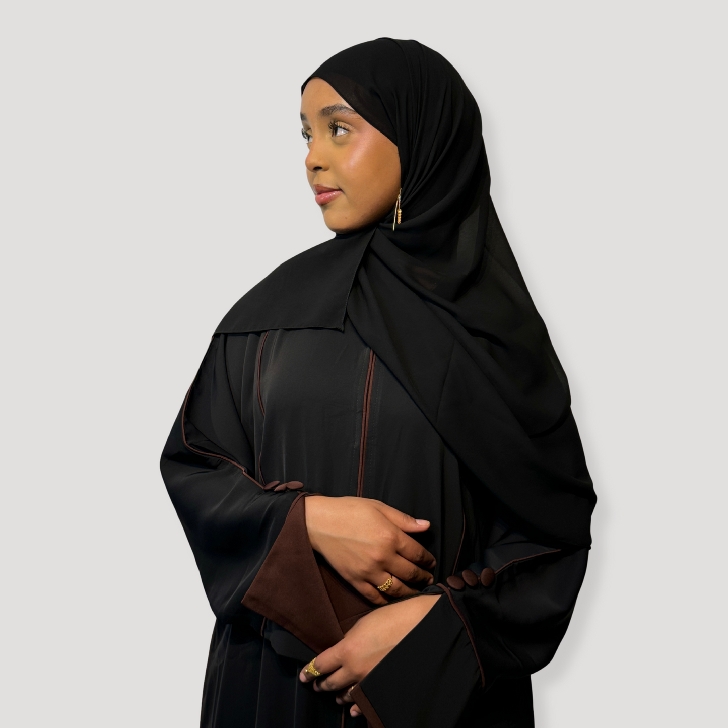 Manha Abaya